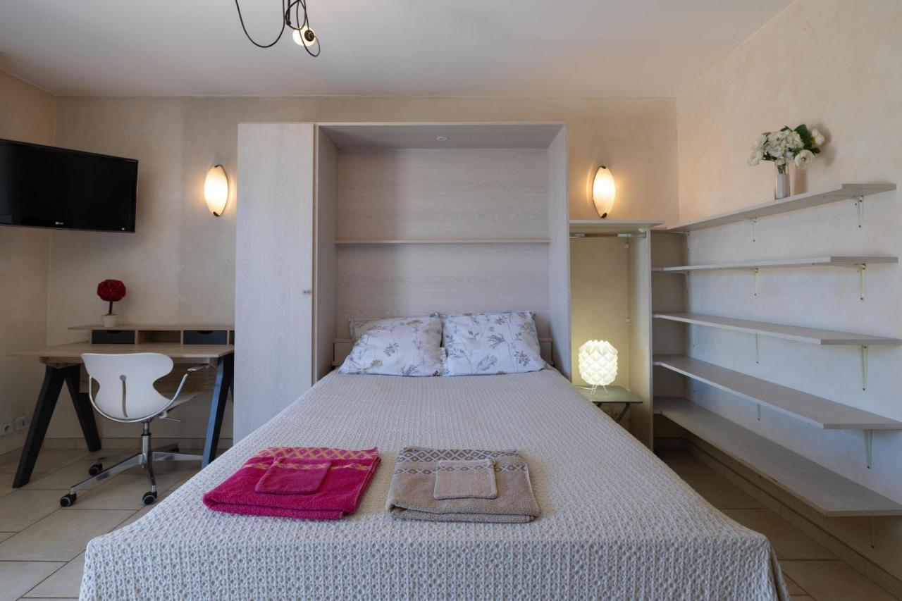 Appartement Proche Lac Et Commerces アヌシー エクステリア 写真