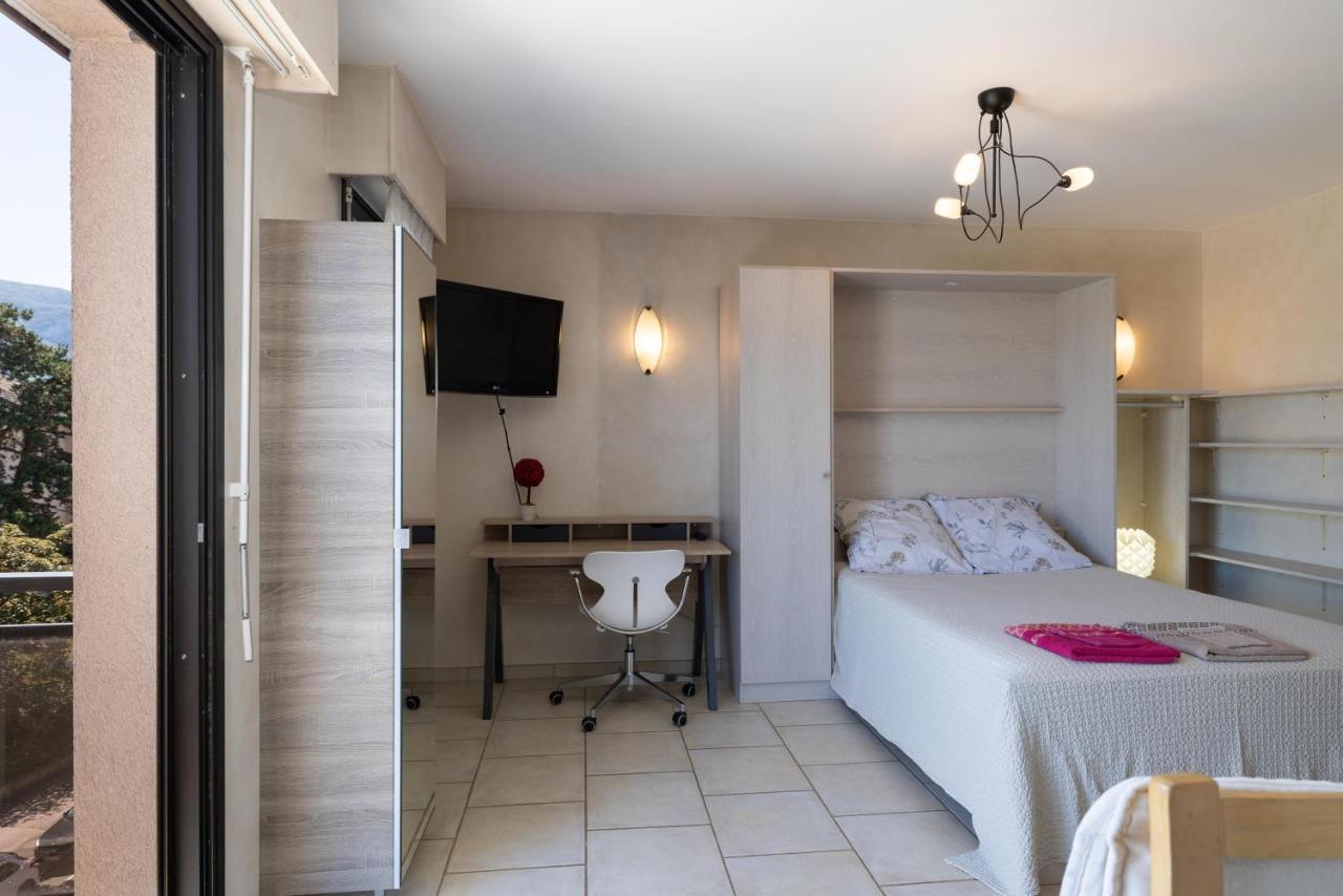 Appartement Proche Lac Et Commerces アヌシー エクステリア 写真